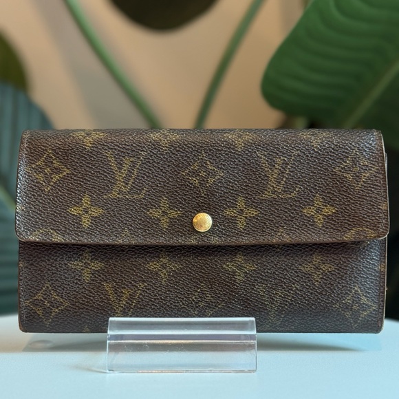 Louis Vuitton 'Sarah Wallet' - Picture 2 of 13
